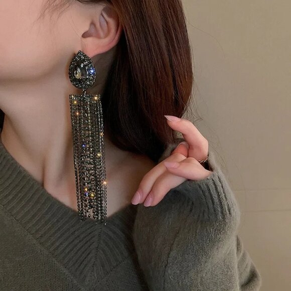 3/$35 Vintage Shimmering Black Long Full Rhinestone Tassel Drop Earrings - Picture 1 of 5